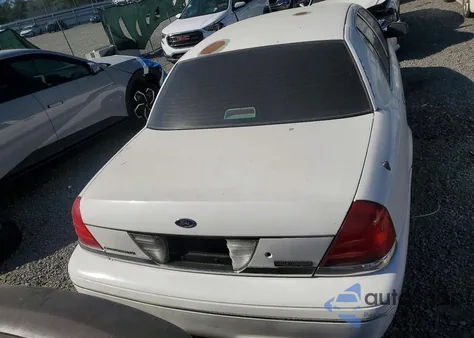 2005 Ford Crown Victoria Lx z USA, uszkodzony, nr VIN 2FAFP74W55X145353